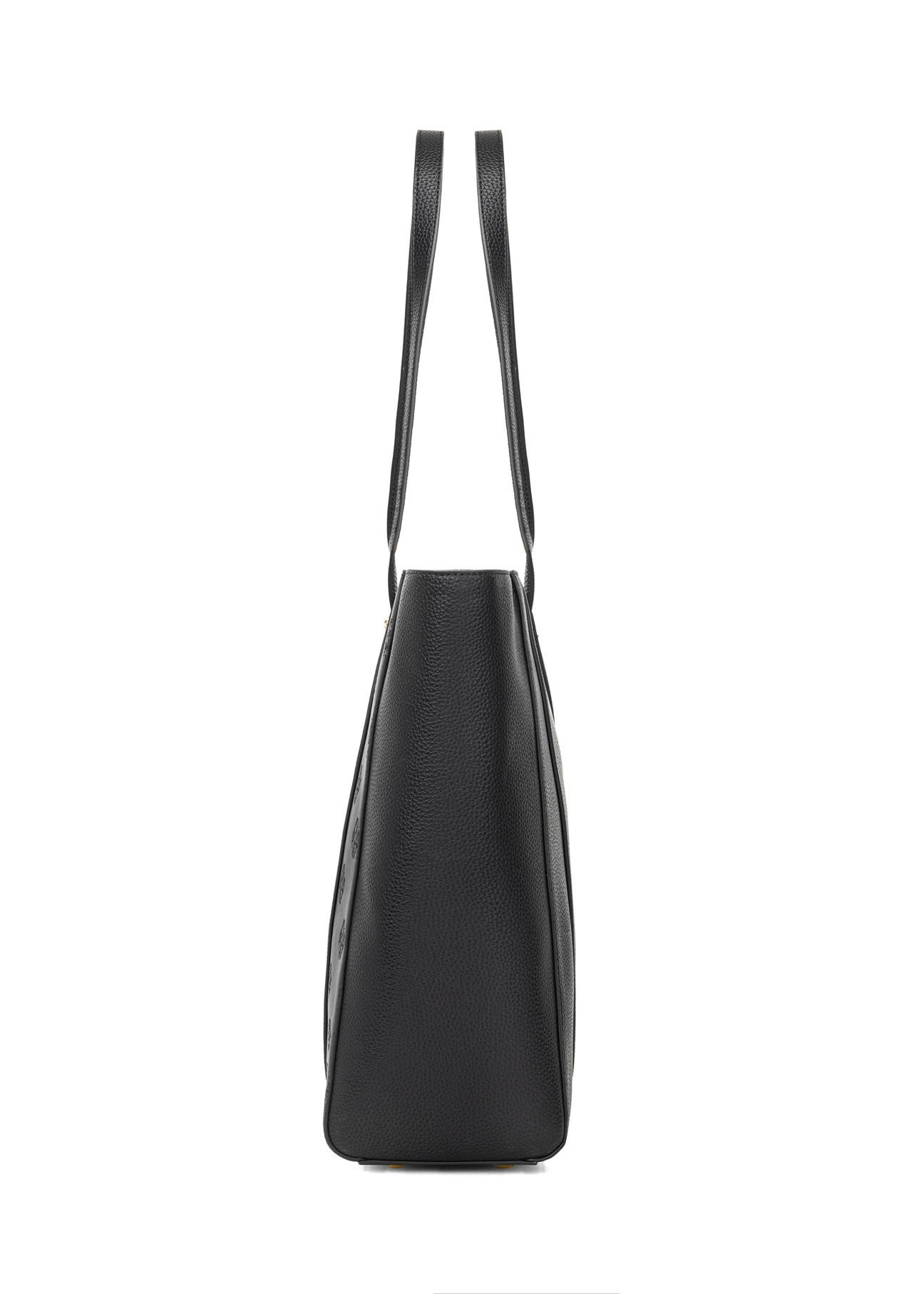 Czarna torebka shopper z monogramem TOREC-1160-9P(W26) - widok produktu z boku, na białym tle. 