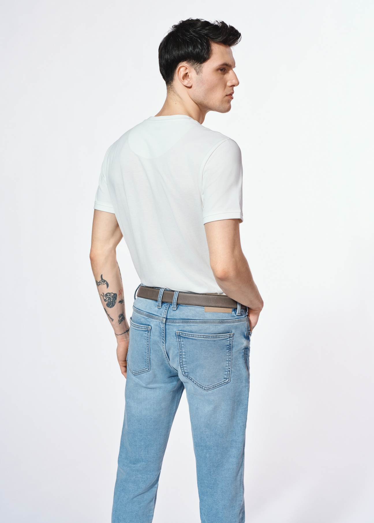 Biały T-shirt męski z bawełny TSHMT-0100-11(W25)-03