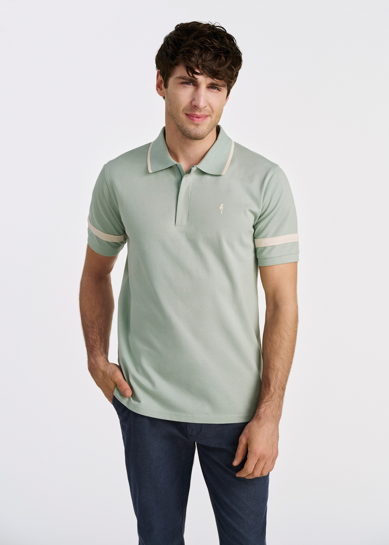 Miętowa koszulka polo z bawełny POLMT-0082-53(W25)-01