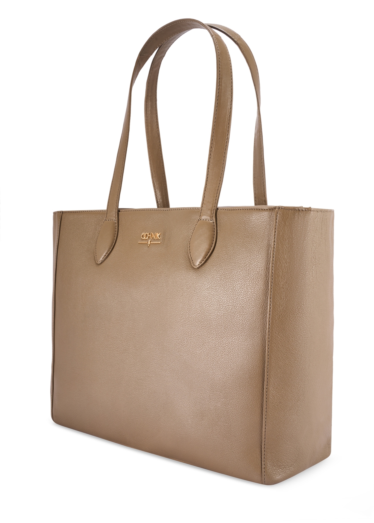 Ciemnobeżowa skórzana torebka shopper damska TORES-0971F-1K(W26) - widok produktu po skosie, na białym tle. 
