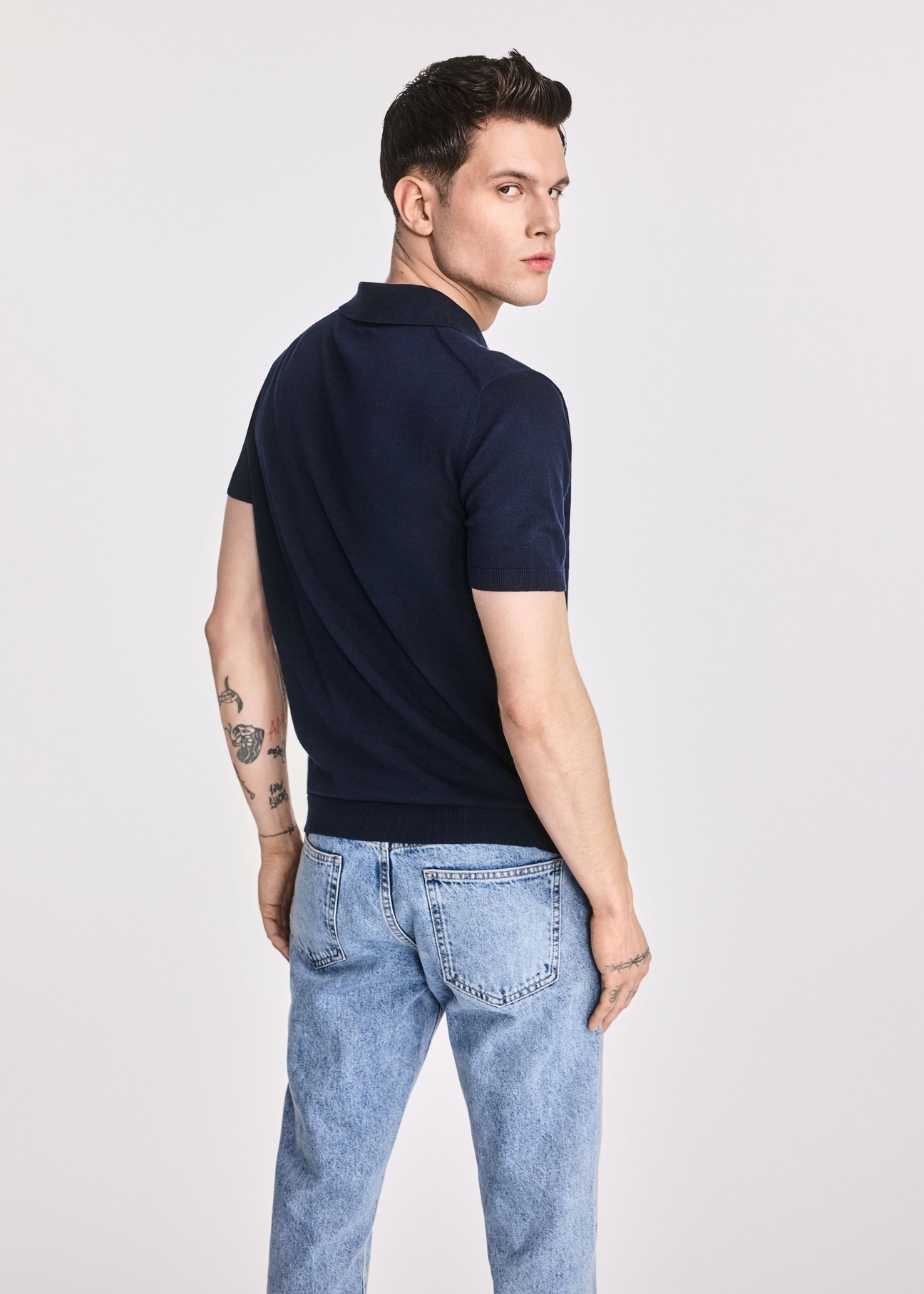 Granatowa bawełniana koszulka polo POLMT-0075-69(W25)-03