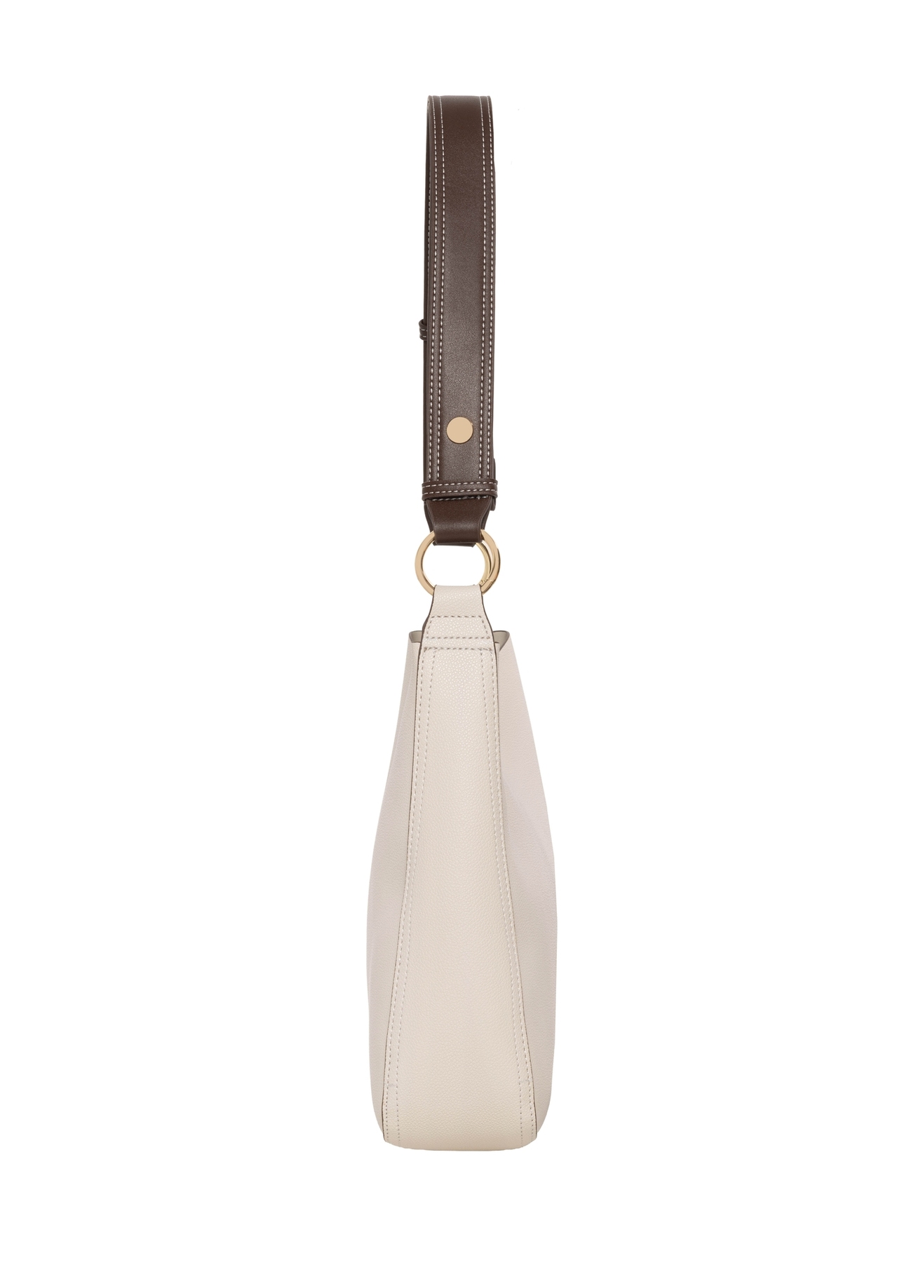 Torebka damska hobo w kolorze ecru TOREC-1257-0B(Z26). Widok produktu od boku na białym tle.