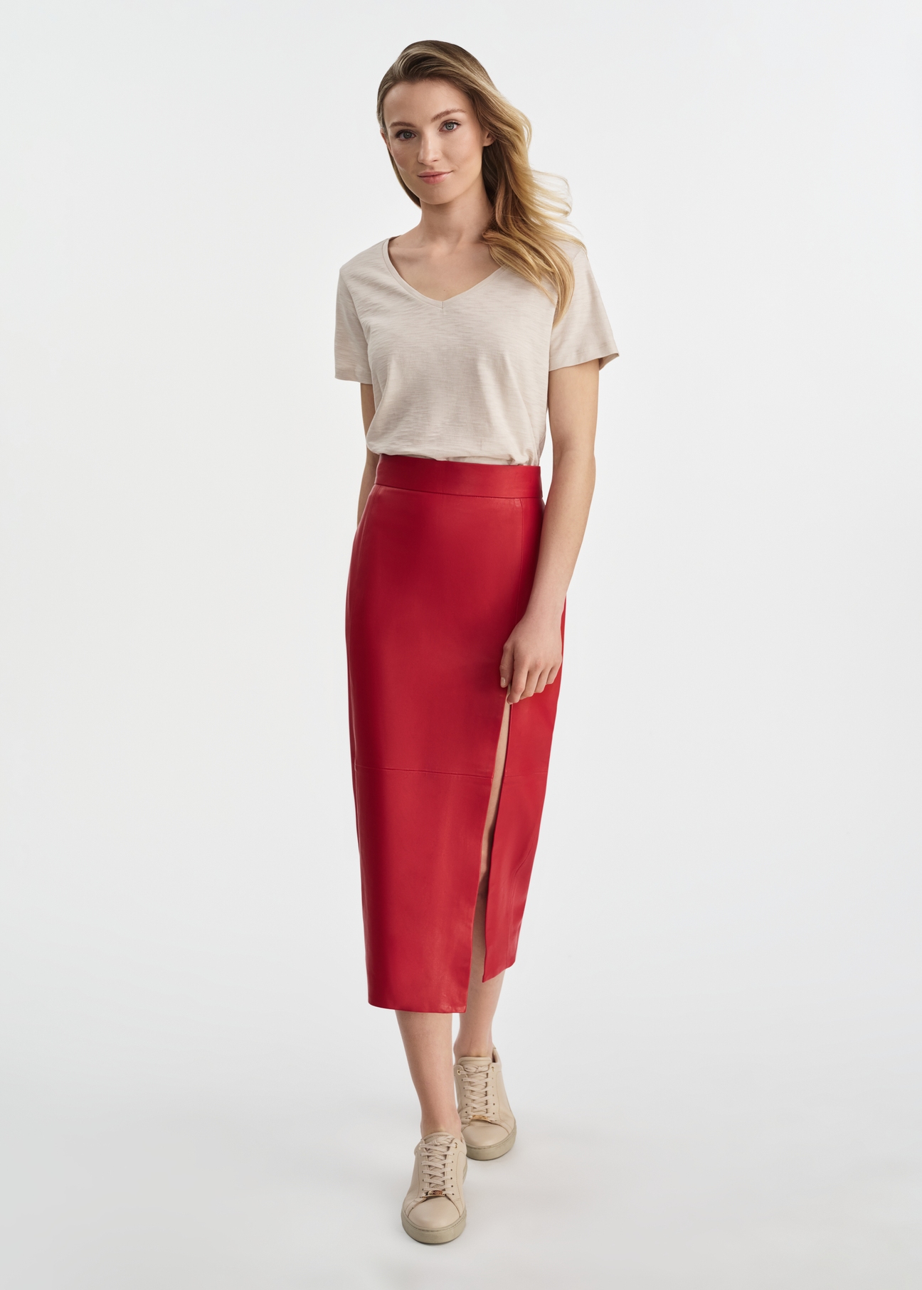 Bawełniany jasnobeżowy T-shirt damski TSHDT-0135-80(W25)-02