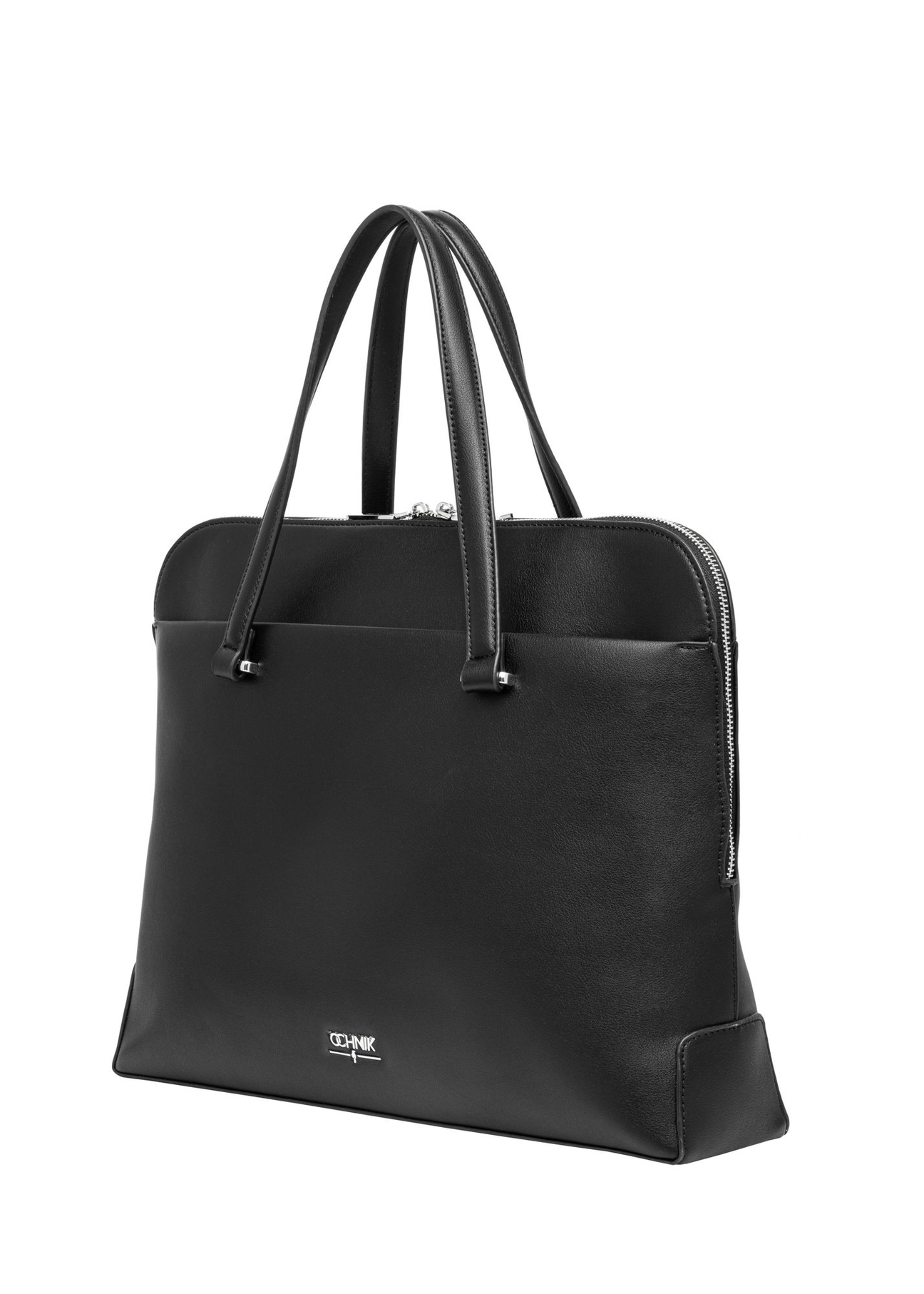 Czarna torba damska TOREC-1320-99(Z26) - widok produktu po skosie, na białym tle. 