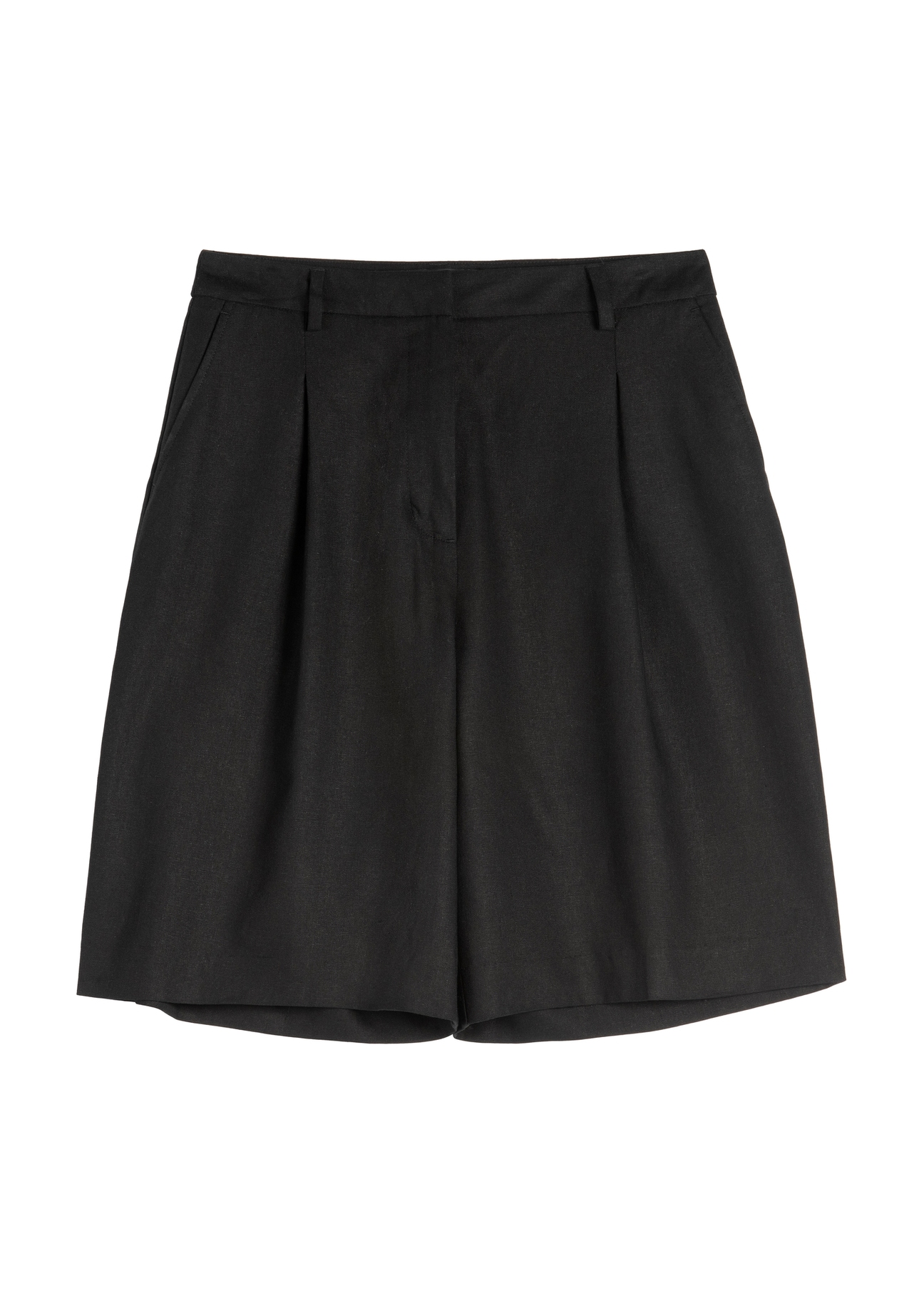 Damskie eleganckie czarne szorty SZODT-0017-99(W26), widok produktu z przodu na białym tle.