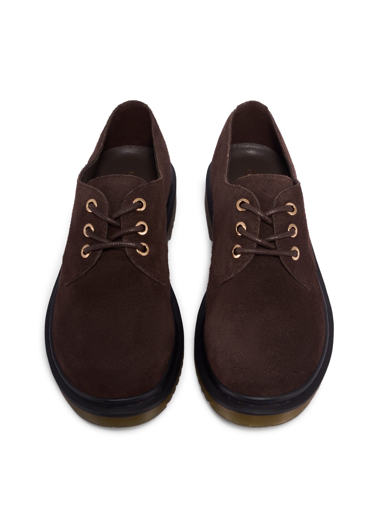 Ciemnobrązowe zamszowe półbuty damskie BUTYD-1353-1I(Z26), widok produktu z przodu na białym tle.