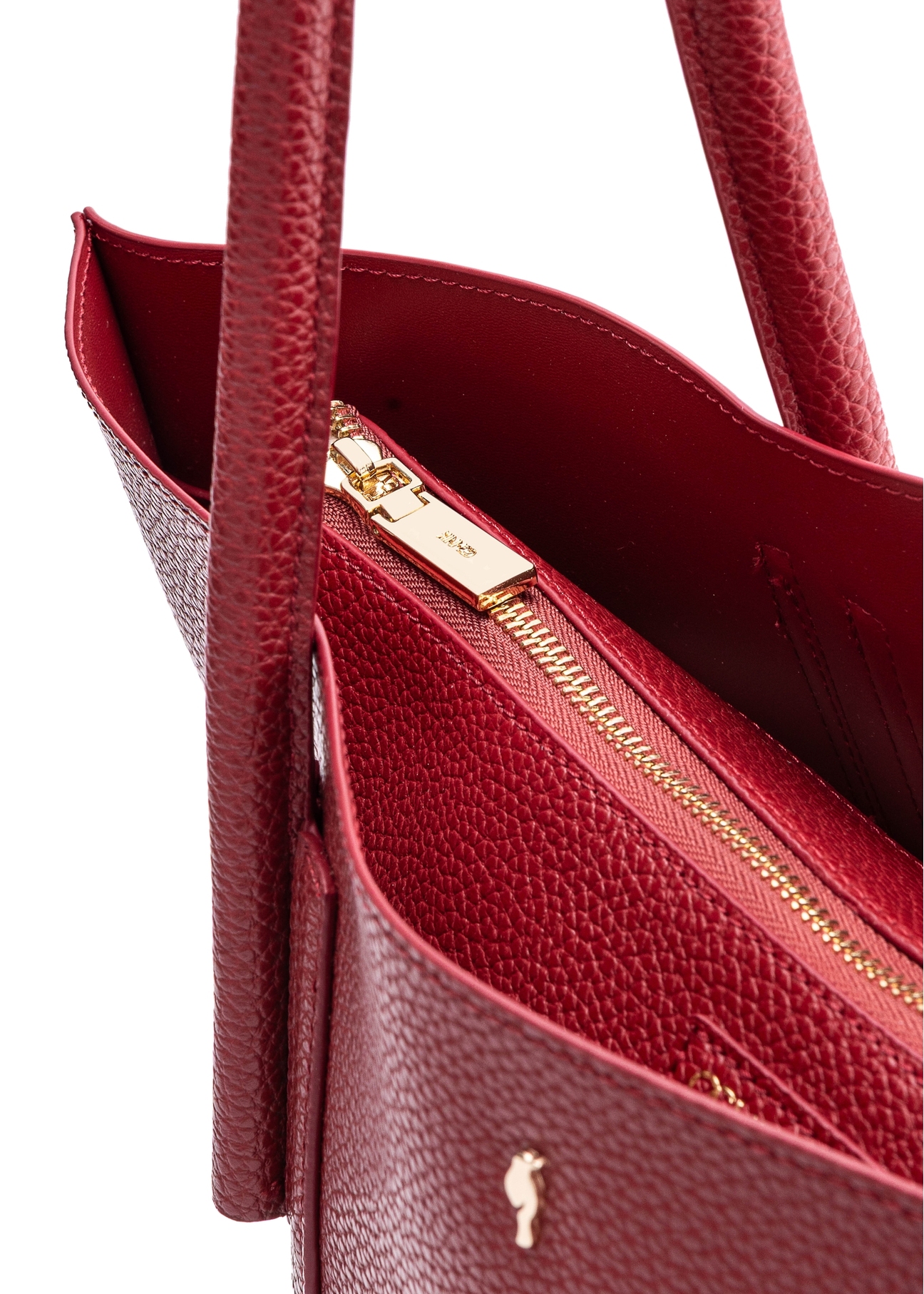 Czerwona torebka shopper damska TOREC-0938B-41(Z25), zbliżenie na detal produktu, widok na białym tle.