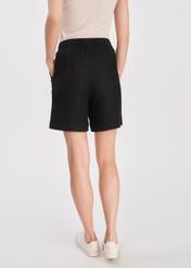 Lniane szorty damskie w kolorze czarnym SZODT-0013-99(W25)