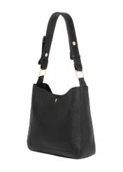 Czarna torebka damska hobo TOREC-1257-9I(Z26) - widok produktu po skosie, na białym tle. 