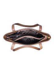 Skórzana torebka shopper w kolorze chłodnego beżu TORES-0980-1K(Z26) - widok produktu z góry, na białym tle.