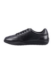 Czarne skórzane buty sportowe męskie BUTYM-0560-99(Z26), widok produktu z boku na białym tle.