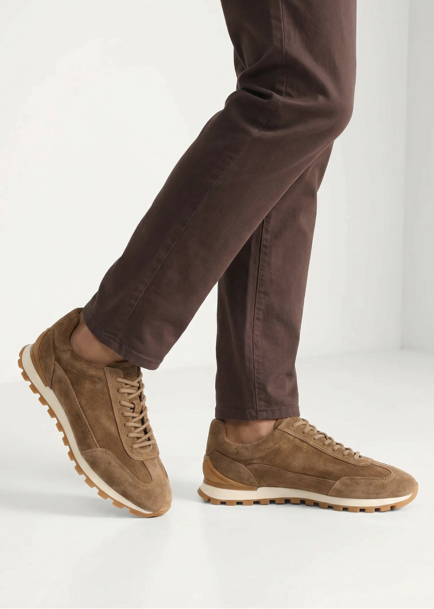 Zamszowe buty męskie w kolorze chłodnego beżu BUTYM-0542-1K(W26)