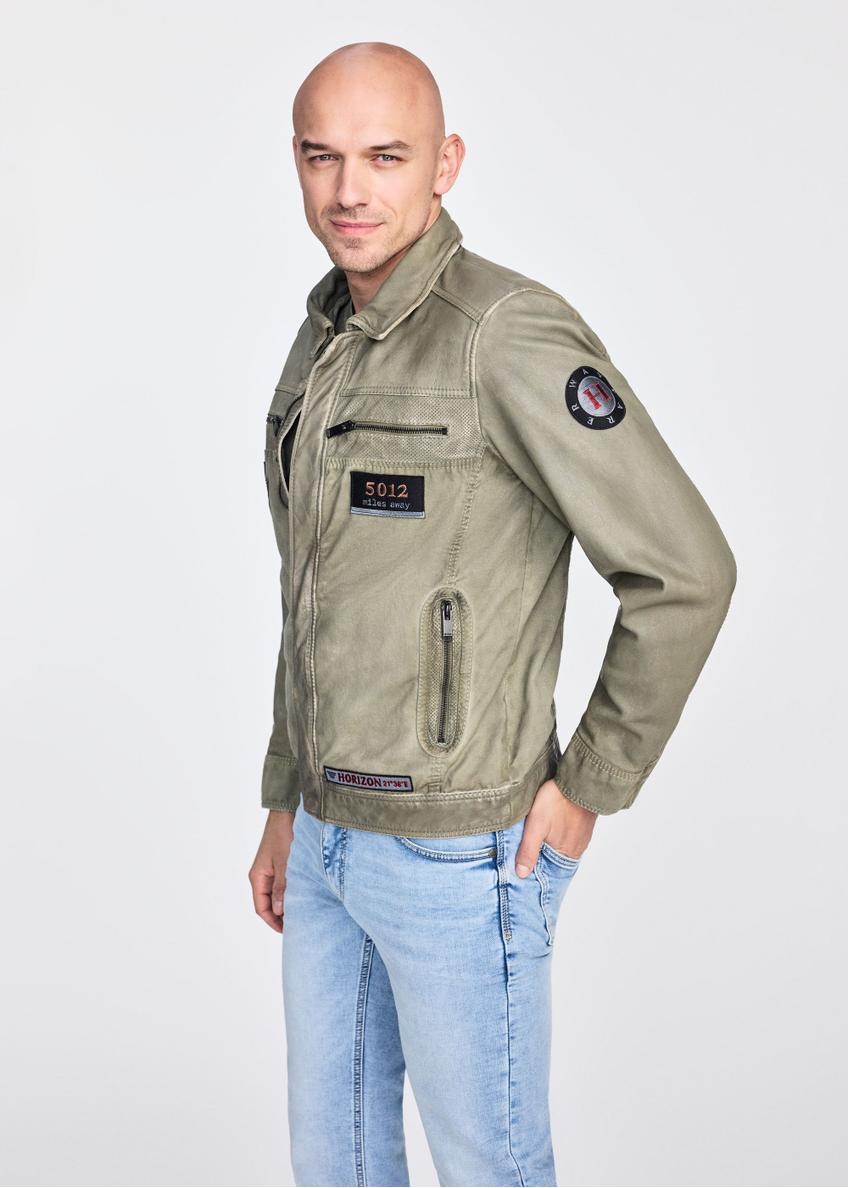Kurtka męska przejściowa w kolorze khaki KURMS-0368-2844(W25)